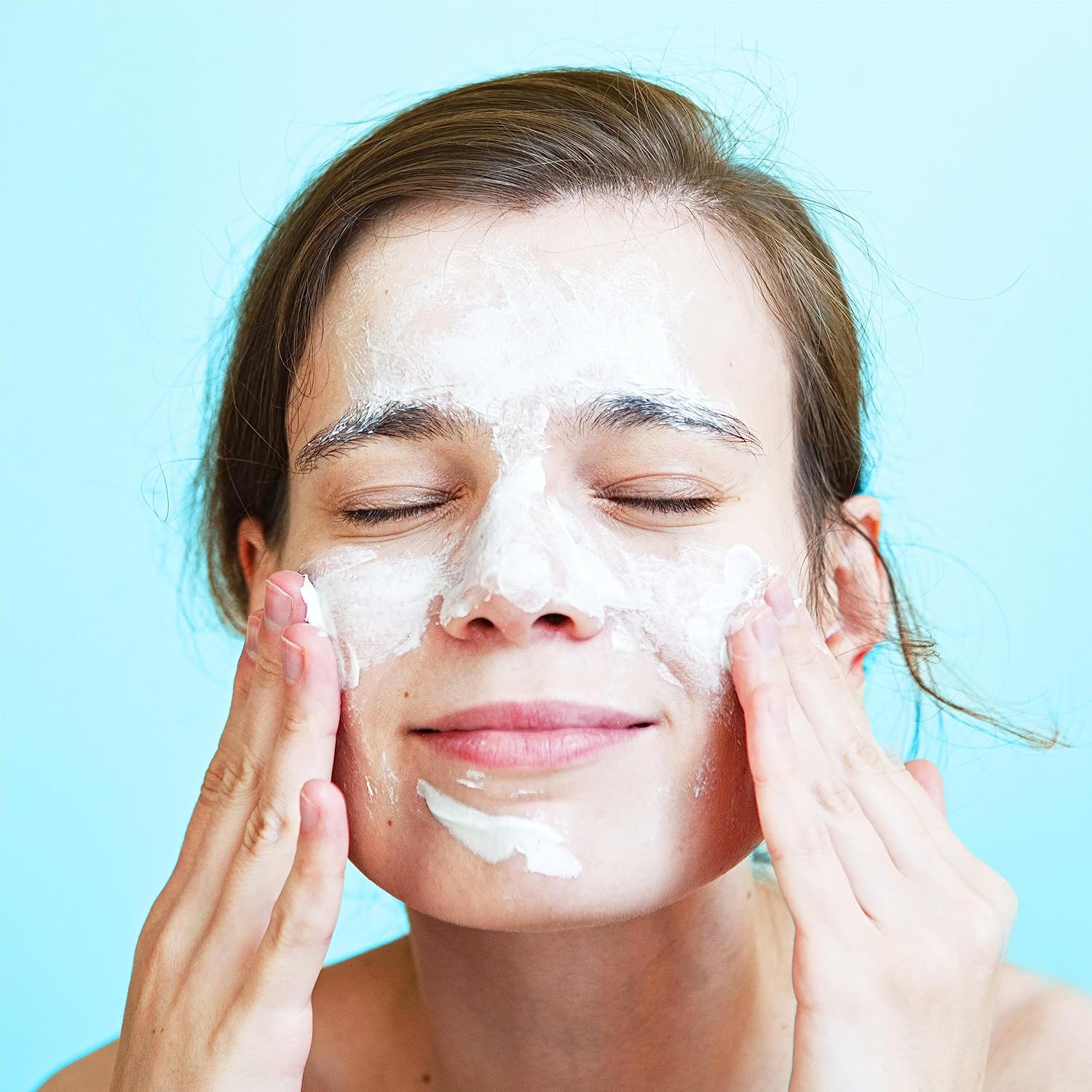 Revitalize Your Skin with Neutrogena Oil-Free Daily Acne Face Scrub - 4.2 Oz of Clearer, Smoother Skin